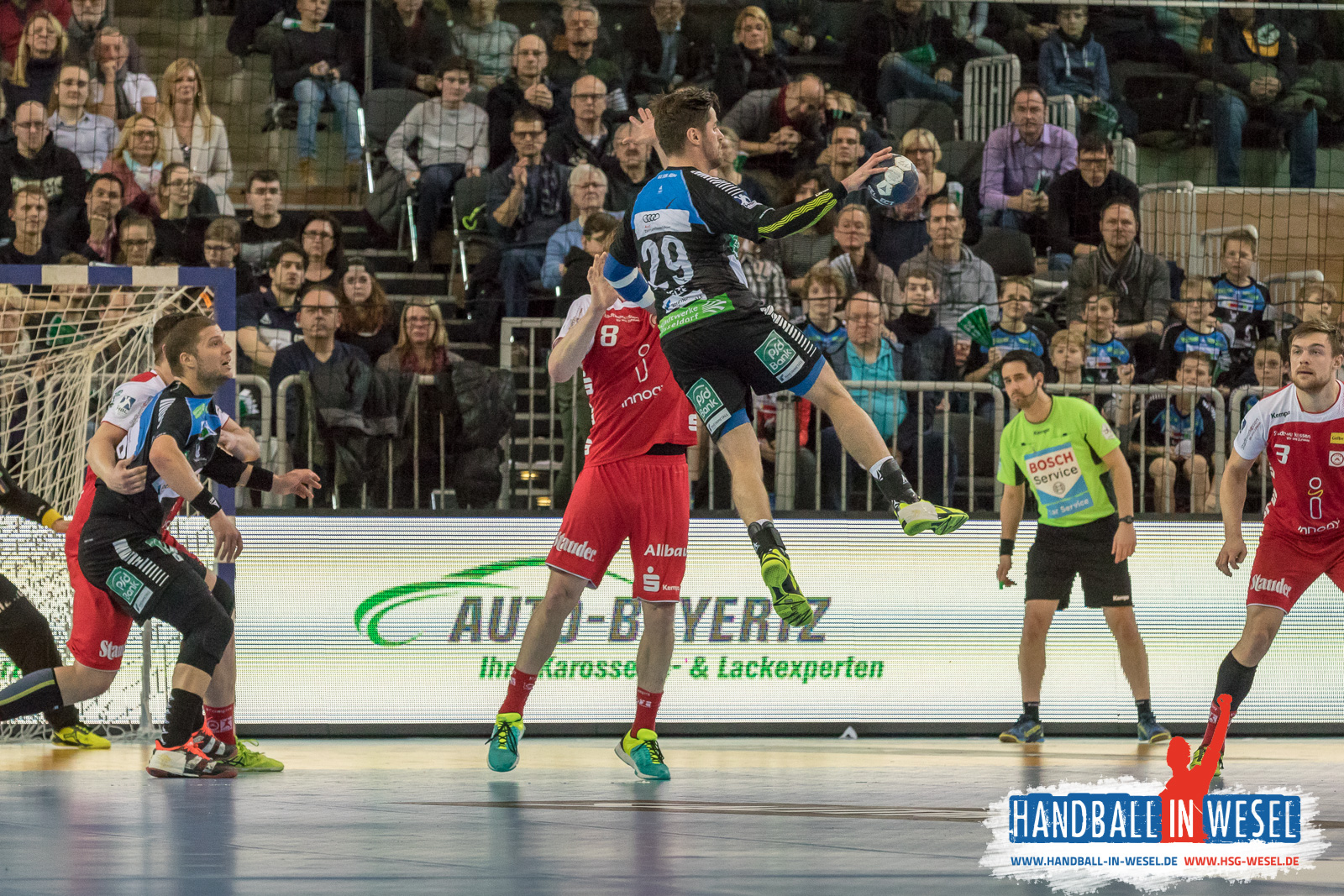 HC Rhein Vikings - TuSEM Essen 32:29 (17:14) / 2.Liga / DKB Hand